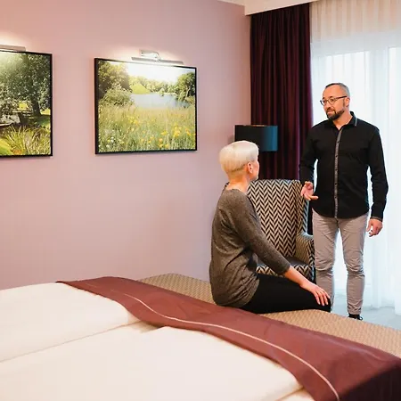 Western Parkhotel & Котбус