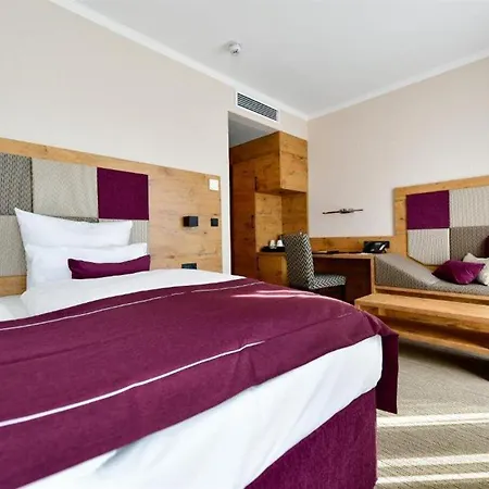 Western Parkhotel & 호텔