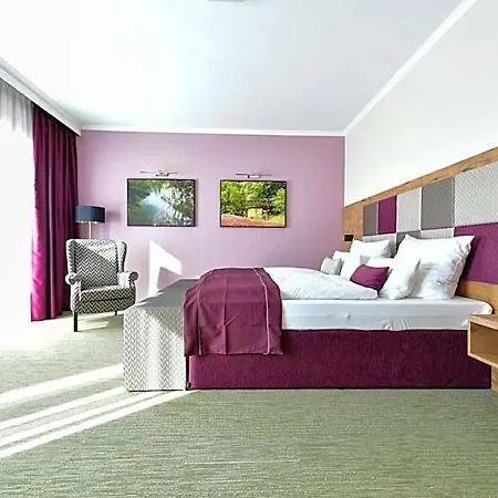 Western Parkhotel & Hotel 4*