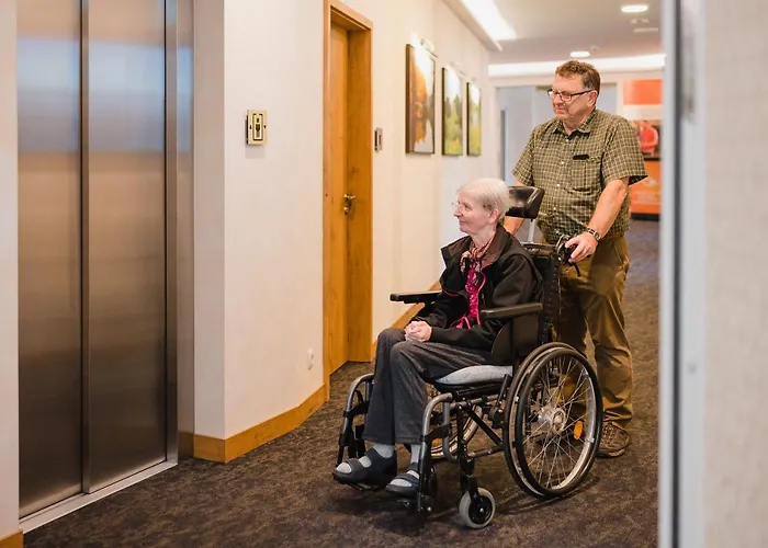 Western Parkhotel & 酒店 4*