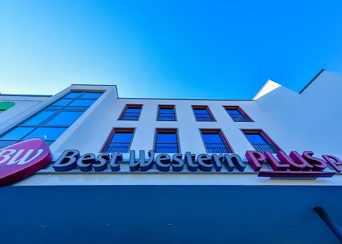 Western Parkhotel & 酒店 4*